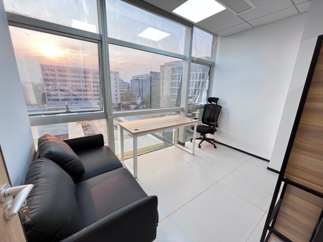 多参数水质分析仪代理商电话